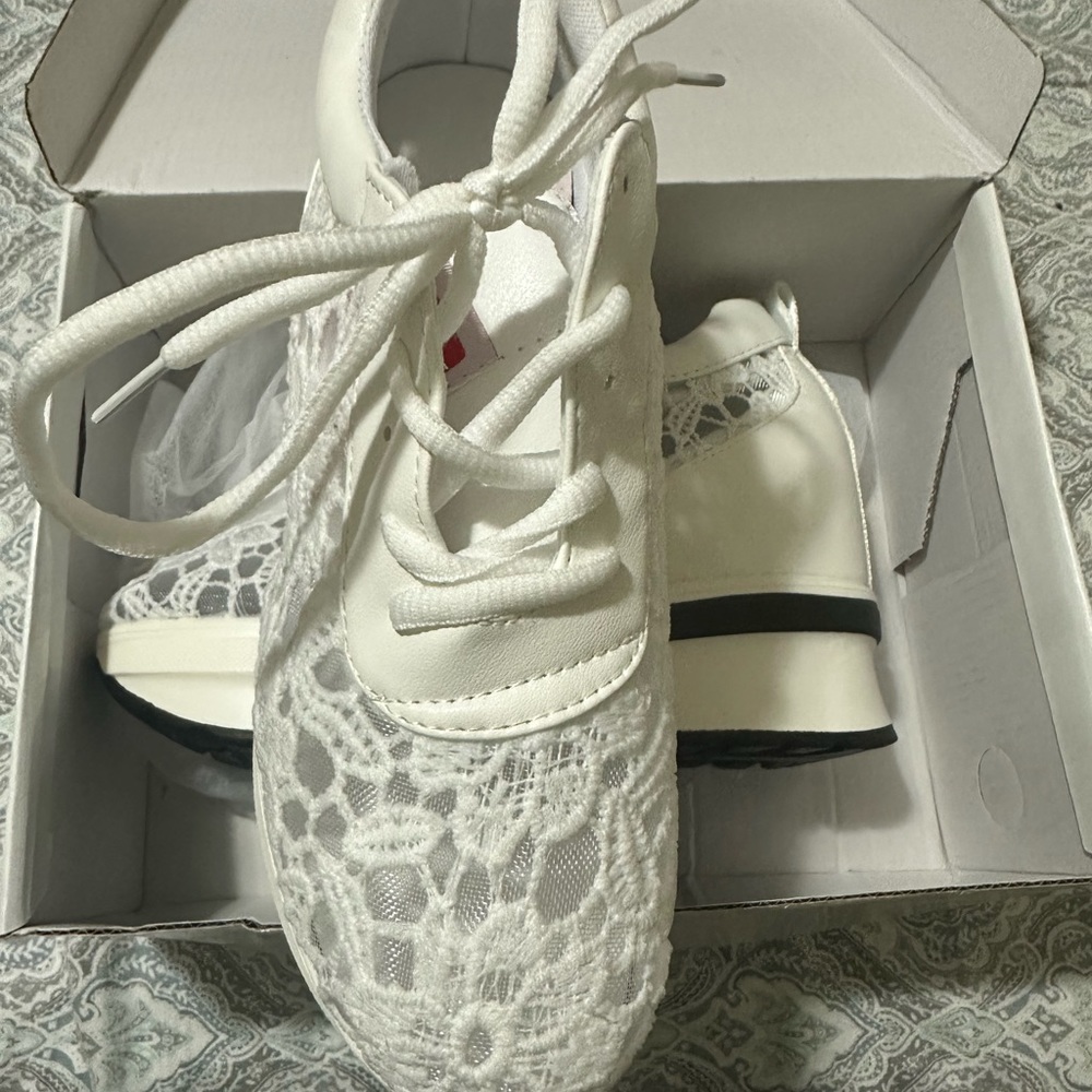 NEW - Picture 2 of 5